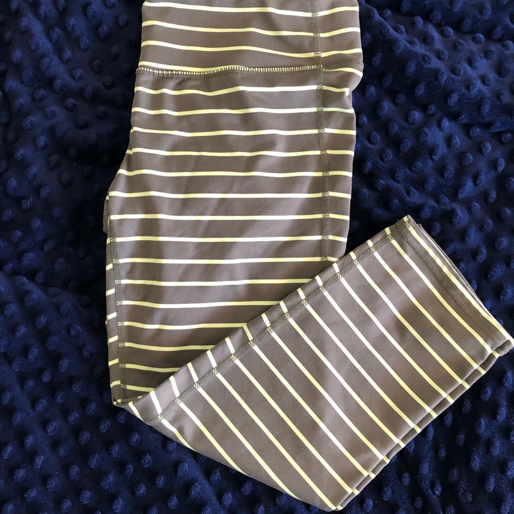 Athleta Crop Leggings